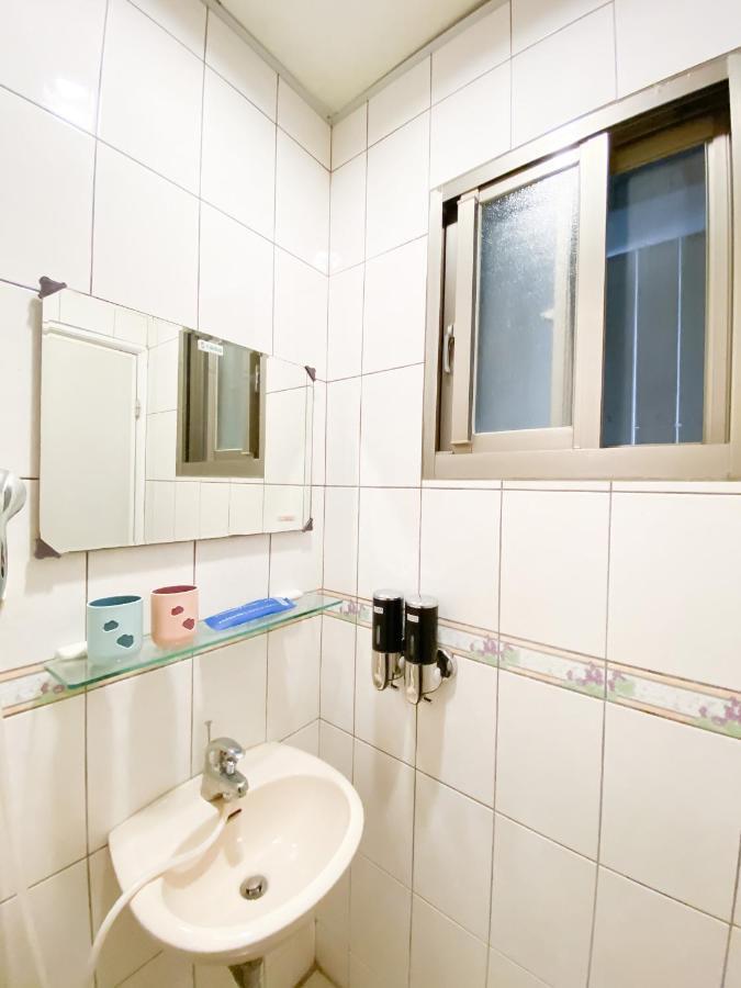 Tainan Da Ren Ju Apartment ภายนอก รูปภาพ