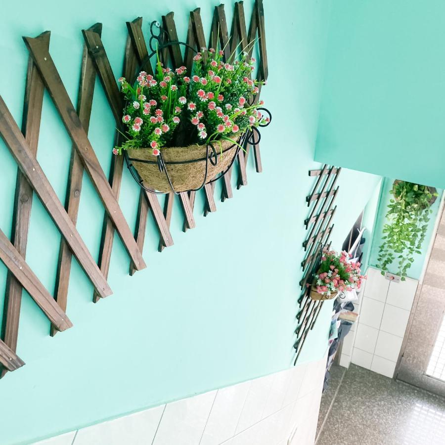 Tainan Da Ren Ju Apartment ภายนอก รูปภาพ