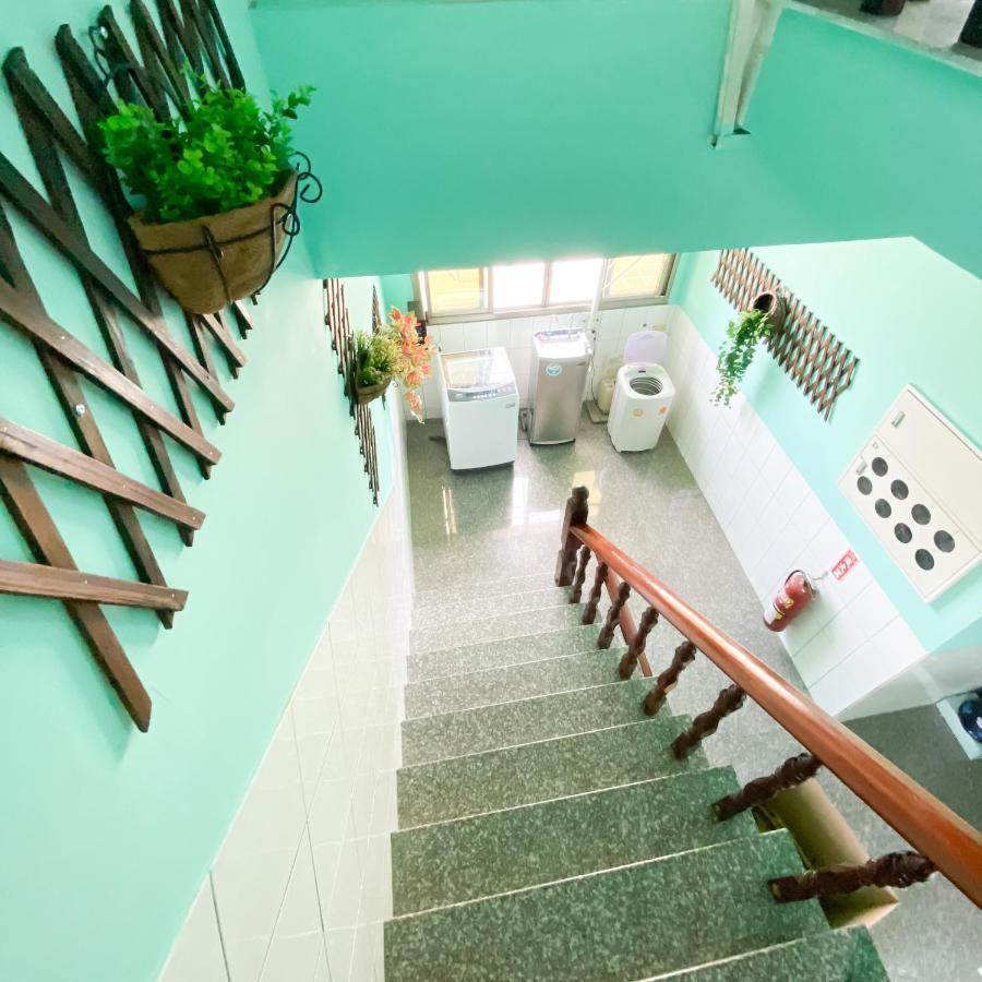 Tainan Da Ren Ju Apartment ภายนอก รูปภาพ