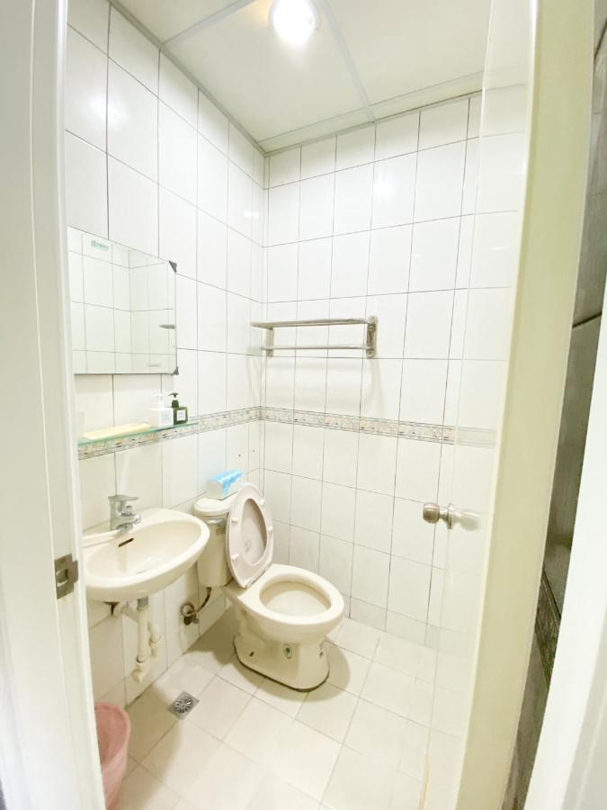 Tainan Da Ren Ju Apartment ภายนอก รูปภาพ