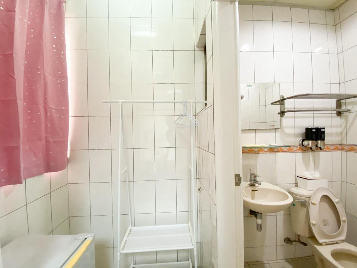 Tainan Da Ren Ju Apartment ภายนอก รูปภาพ