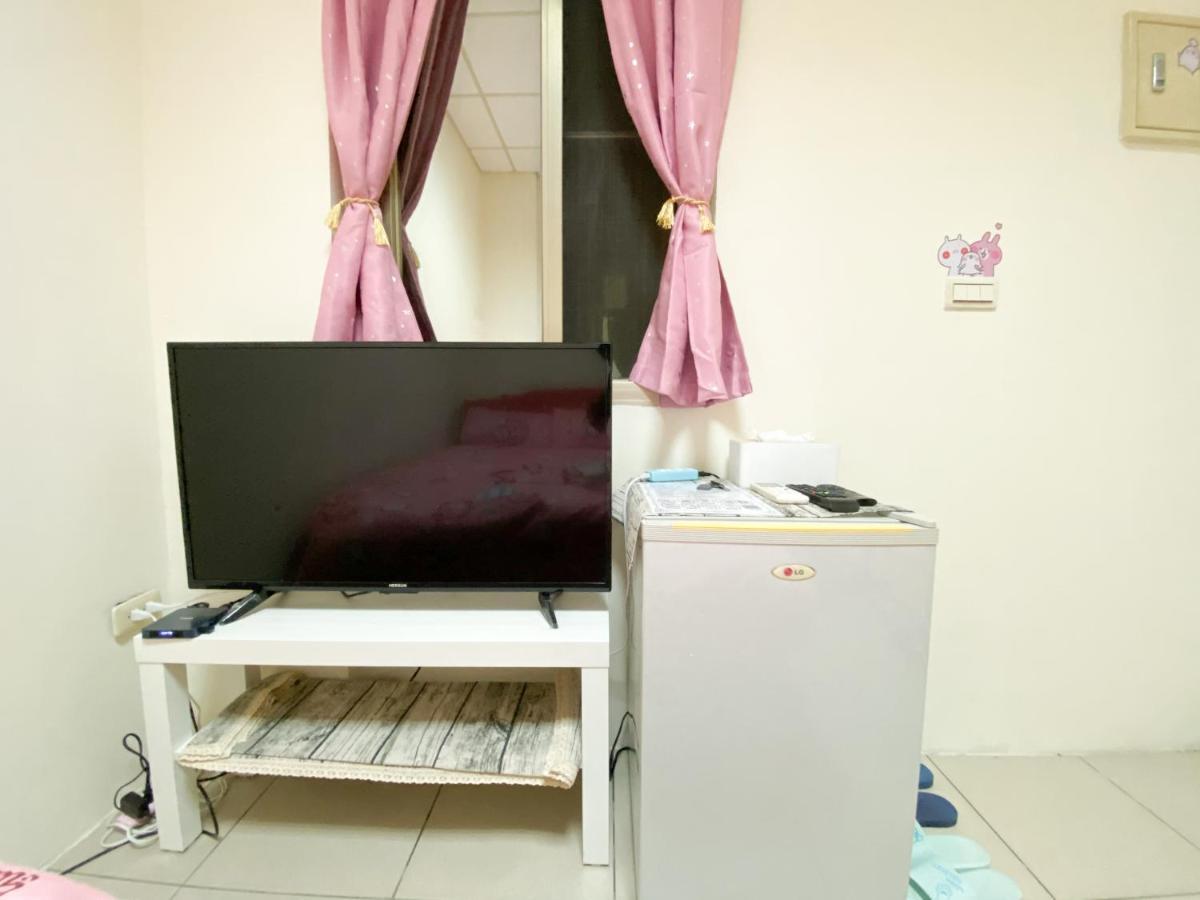 Tainan Da Ren Ju Apartment ภายนอก รูปภาพ