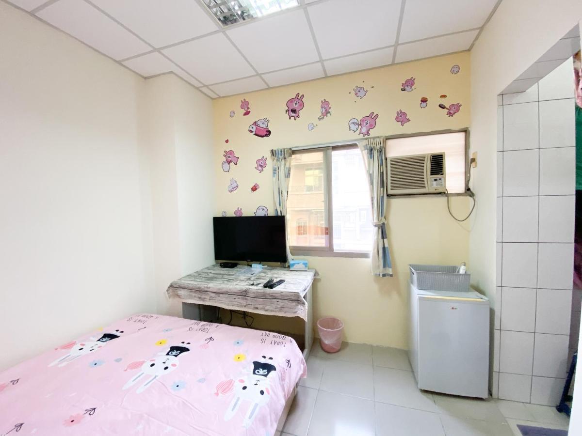 Tainan Da Ren Ju Apartment ภายนอก รูปภาพ
